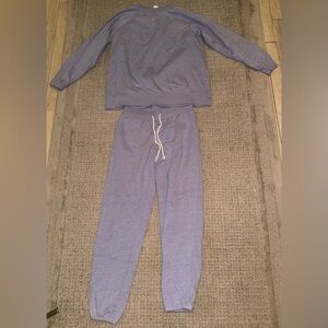 Make + Model Sweatsuit Set Small Lavender purple Pullover Sweatshirt Joggers